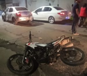 Lee más sobre el artículo Violento choque en la esquina de Roca y Pringles