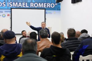 Lee más sobre el artículo Fernando Gray se reunió en San Nicolás con dirigentes de UOCRA y del peronismo
