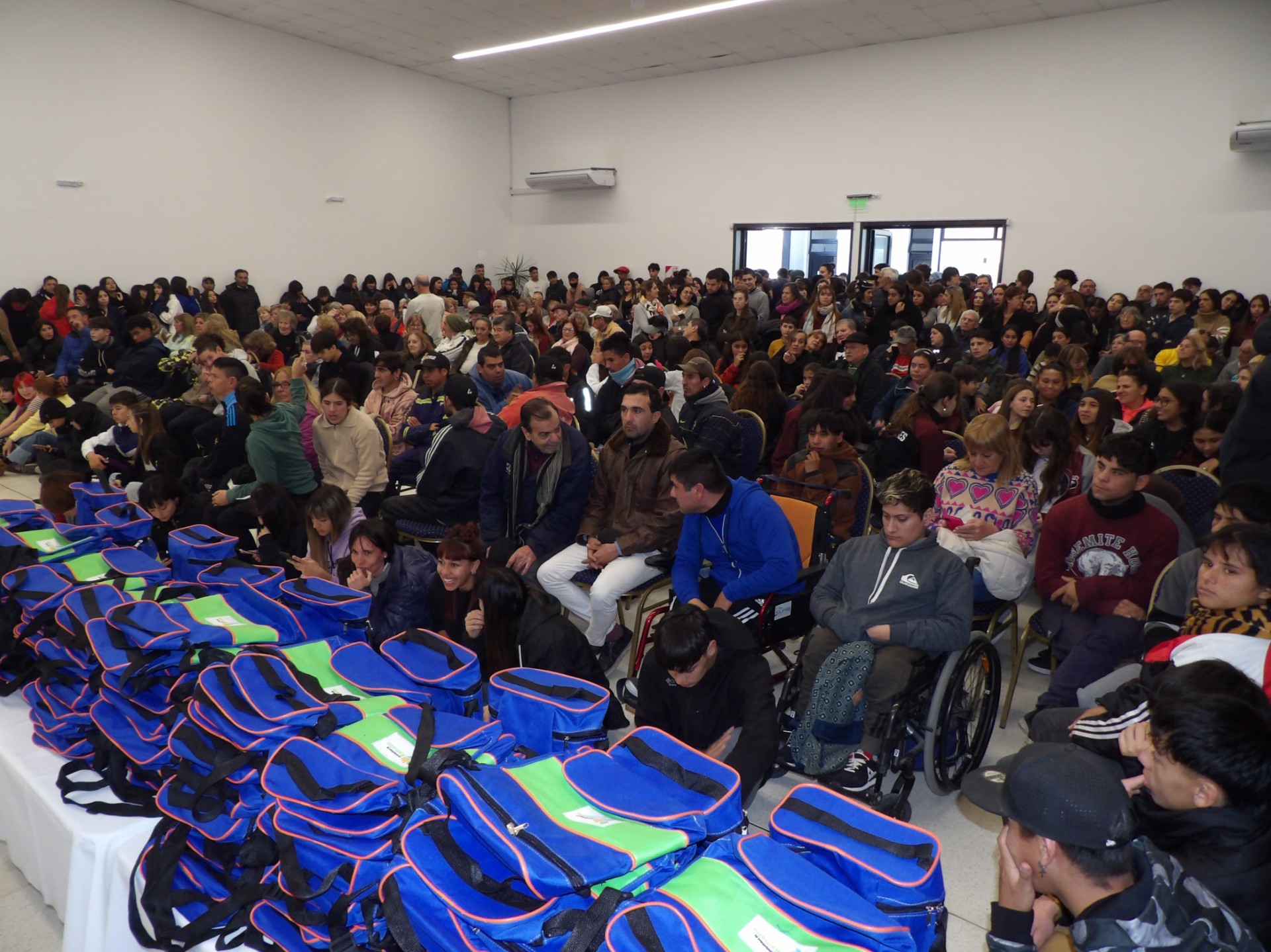 Lee más sobre el artículo Juegos Bonaerenses: el Intendente de Ramallo entregó materas a los ganadores de la etapa local