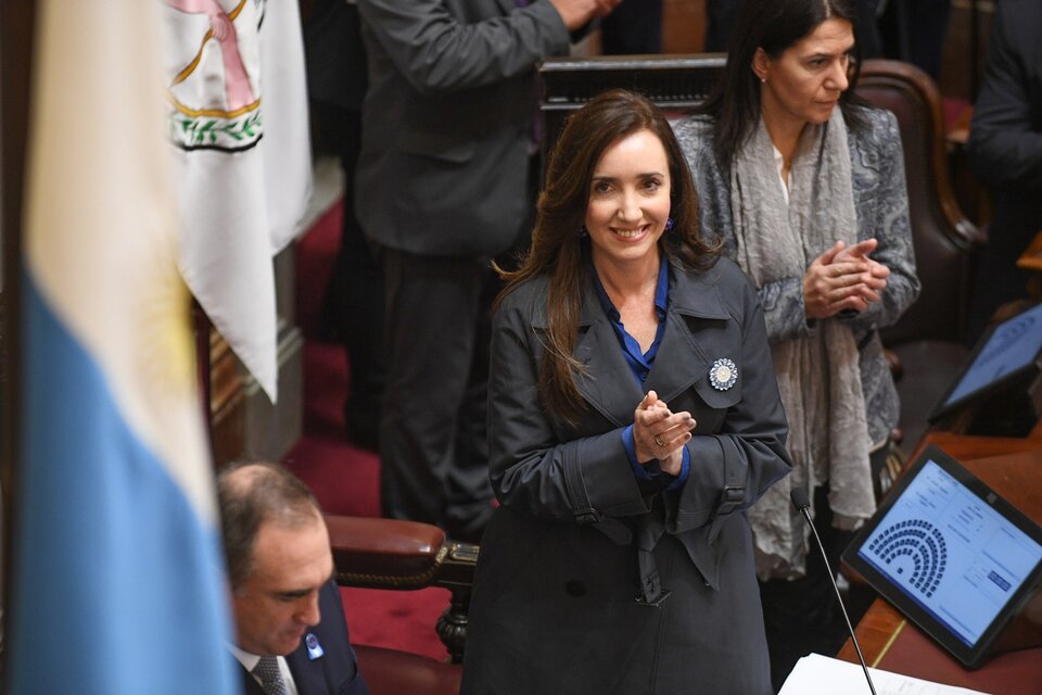Lee más sobre el artículo Con modificaciones, la ley Bases se aprobó y ahora regresa a Diputados