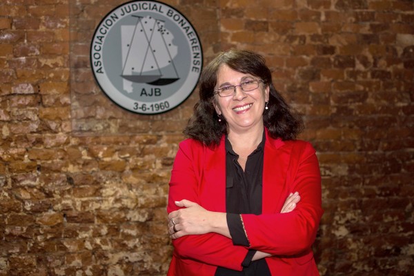 Lee más sobre el artículo Analía Maiztegui fue reelecta al frente del gremio de los judiciales en San Nicolás