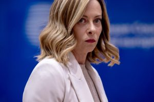 Lee más sobre el artículo Italia: la oposición de Meloni ensaya su unidad protestando contra sus polémicas reformas