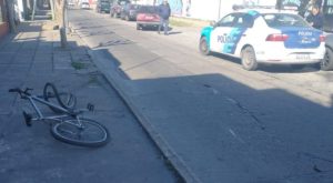 Lee más sobre el artículo Un hombre herido a raíz de choque entre bicicleta y auto