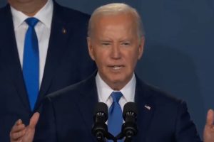 Lee más sobre el artículo Tras el papelón en el debate, ahora Biden presentó a Putin como «el presidente de Ucrania»
