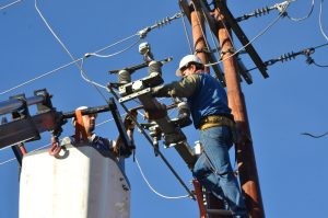 Lee más sobre el artículo EDEN está normalizando el servicio eléctrico en zona sur y parte de Ramallo