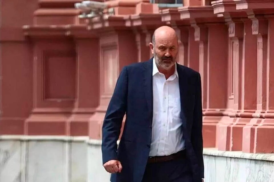 Lee más sobre el artículo El gobierno prepara un DNU con la idea de destruir el Estado desde adentro»