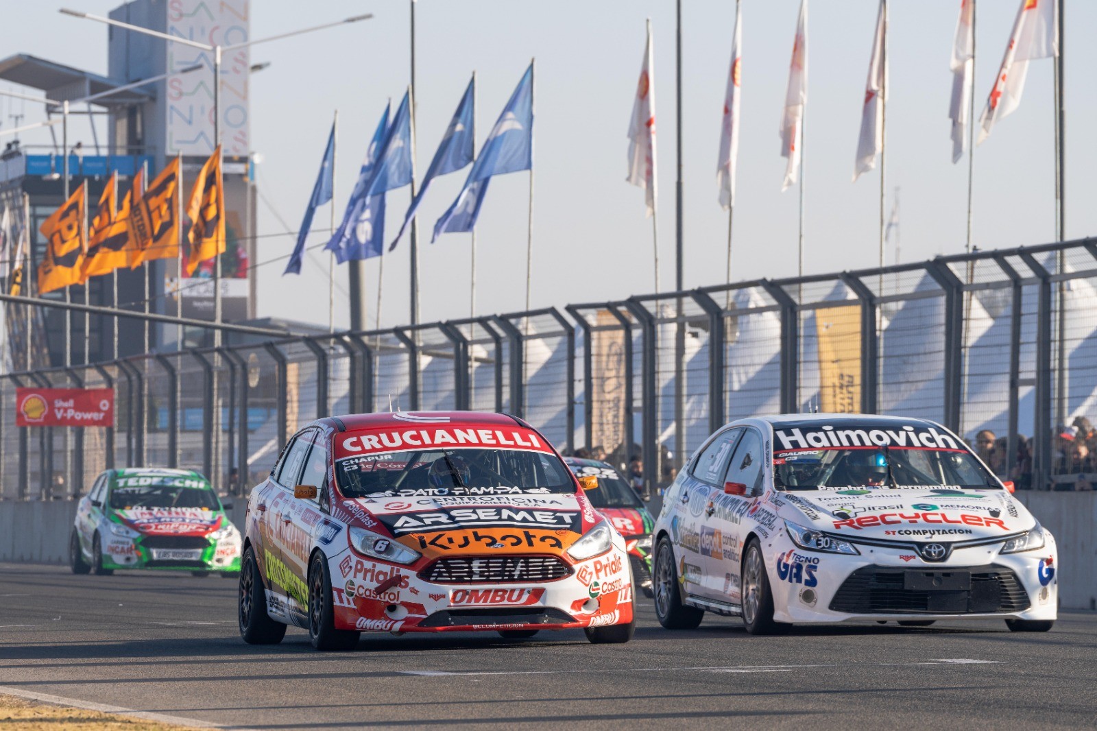 Lee más sobre el artículo El Turismo nacional disputó su séptima fecha en el Autódromo San Nicolás