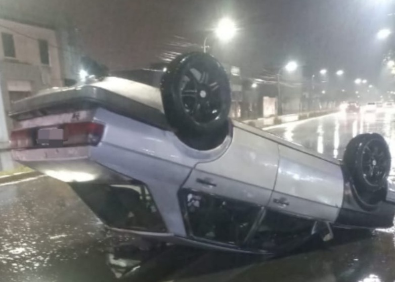 Lee más sobre el artículo Un hombre volcó con su auto y dio alcoholemia positiva