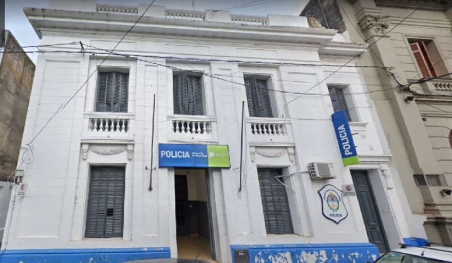 Lee más sobre el artículo Investigan el grave hecho ocurrido en la Comisaría Primera, donde un policía le disparó a un «trapito»