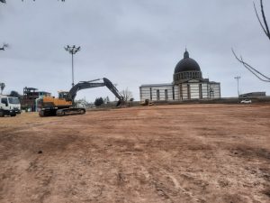 Lee más sobre el artículo Construyen un estacionamiento para autos al lado del Santuario