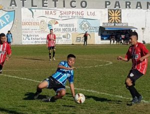 Lee más sobre el artículo Liga Nicoleña de Fútbol: ganaron Paraná y Defensores en el inicio de la segunda fecha