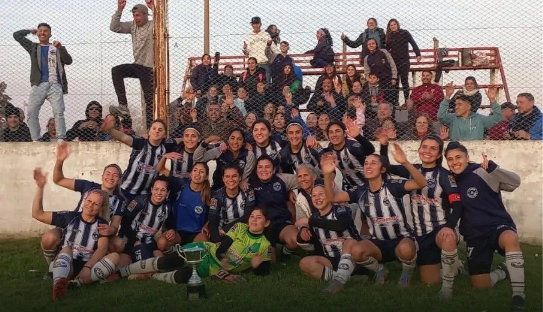 Lee más sobre el artículo Futbol femenino: Somisa se consagró campeón al vencer a El Fortín