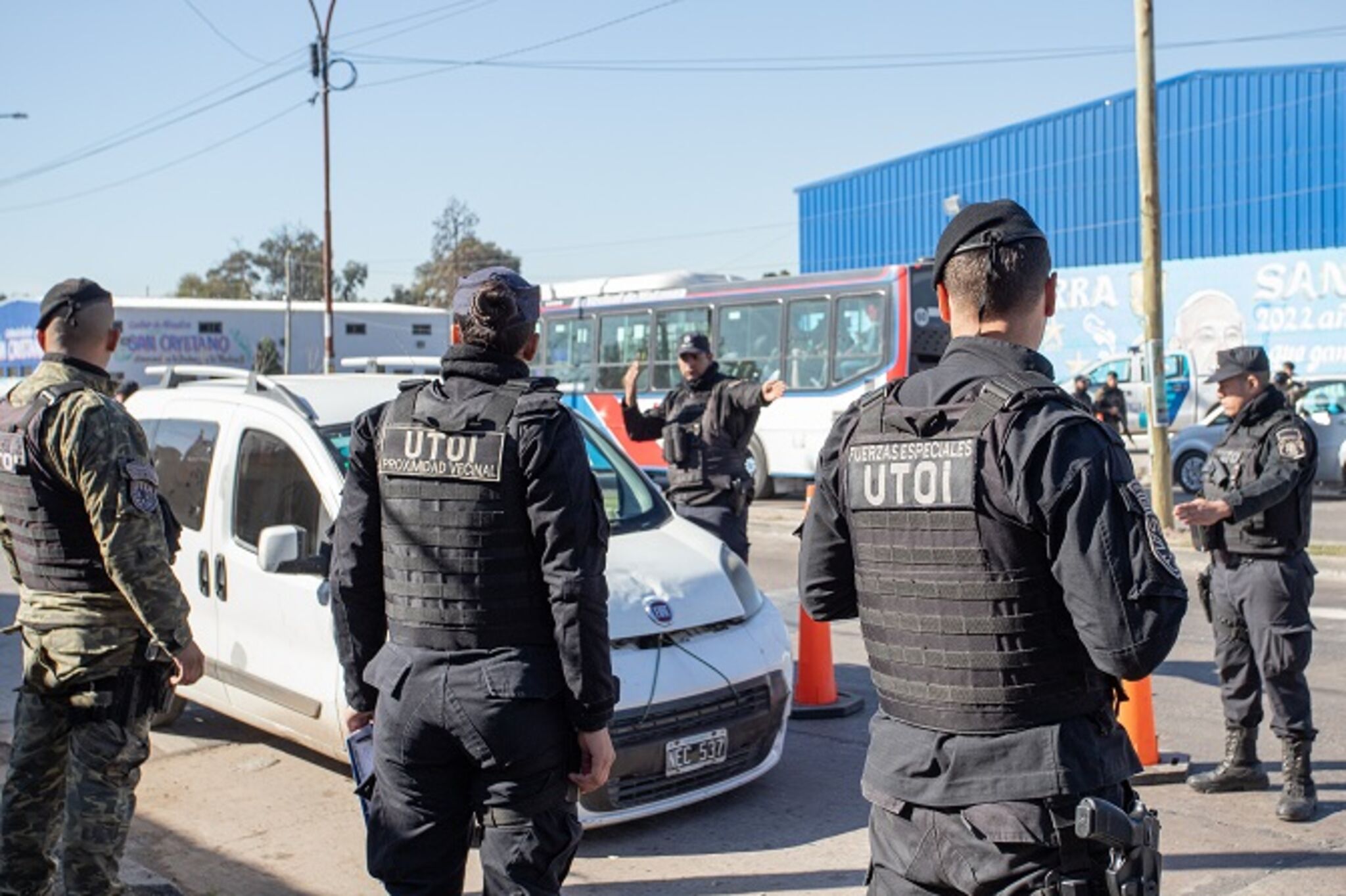 Lee más sobre el artículo Sobre llovido, mojado: un policía de la UTOI se disparó accidentalmente en el rostro