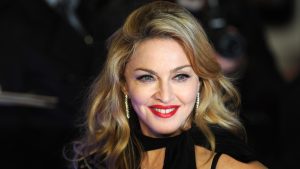 Lee más sobre el artículo Madonna cumple 66: por qué abandonó su sueño de ser monja y sus violentos inicios cuando llegó a Nueva York