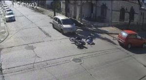 Lee más sobre el artículo Chocaron auto y ciclomotor en la zona céntrica