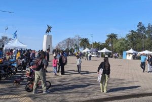 Lee más sobre el artículo Se realizó la segunda edición de la Feria de Alimentos Saludables en el Parque San Martín
