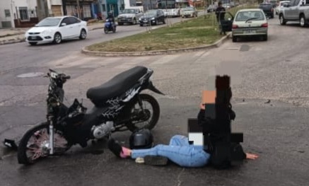 Lee más sobre el artículo Una mujer herida tras accidente en Avenida Savio y Bogado
