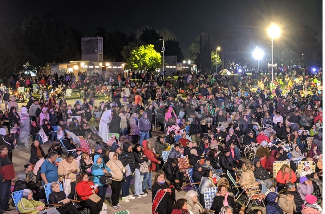 Lee más sobre el artículo Miles de fieles están en San Nicolás para honrar a la Virgen del Rosario