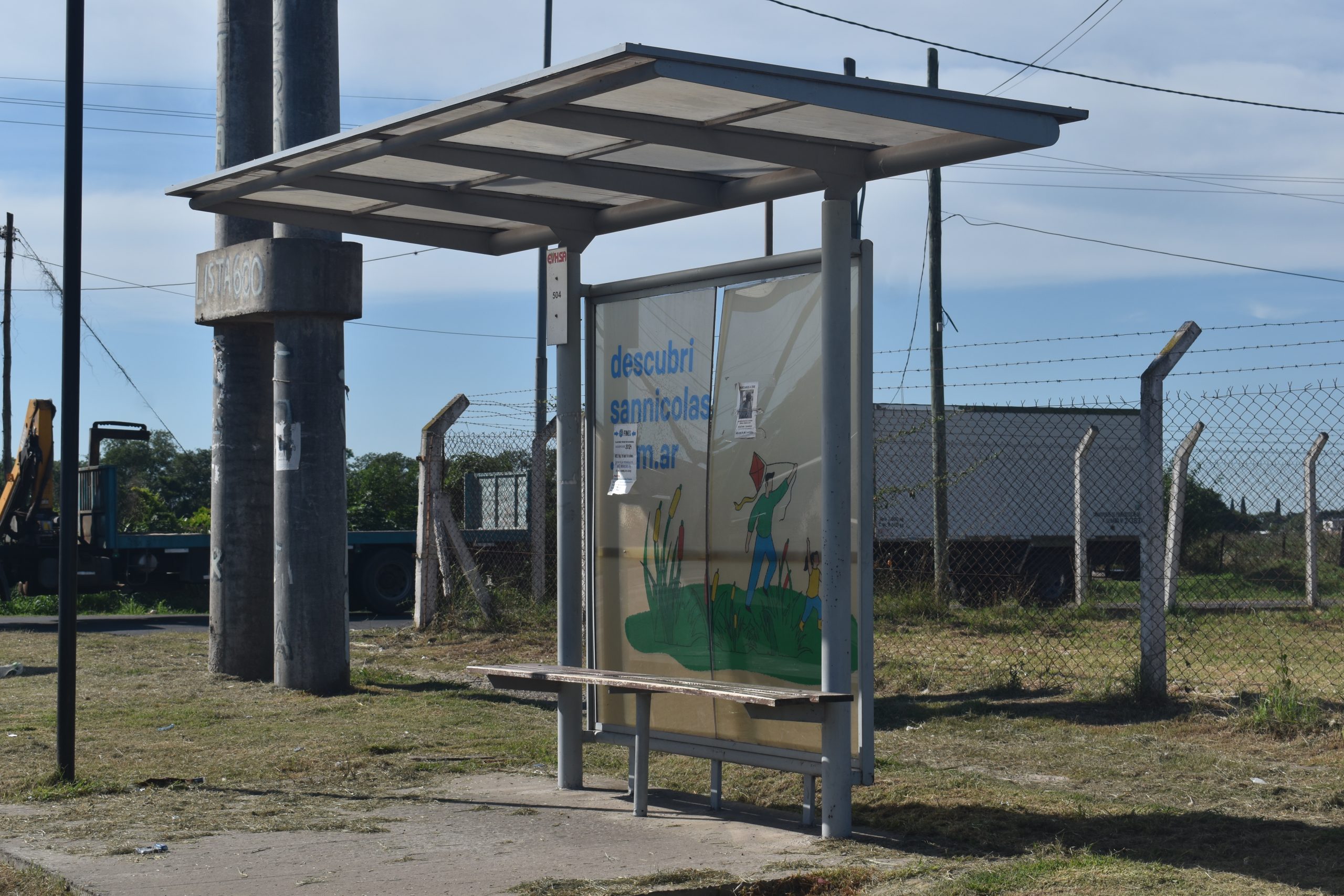 Lee más sobre el artículo Siguen los robos en las paradas de colectivos de nuestra ciudad