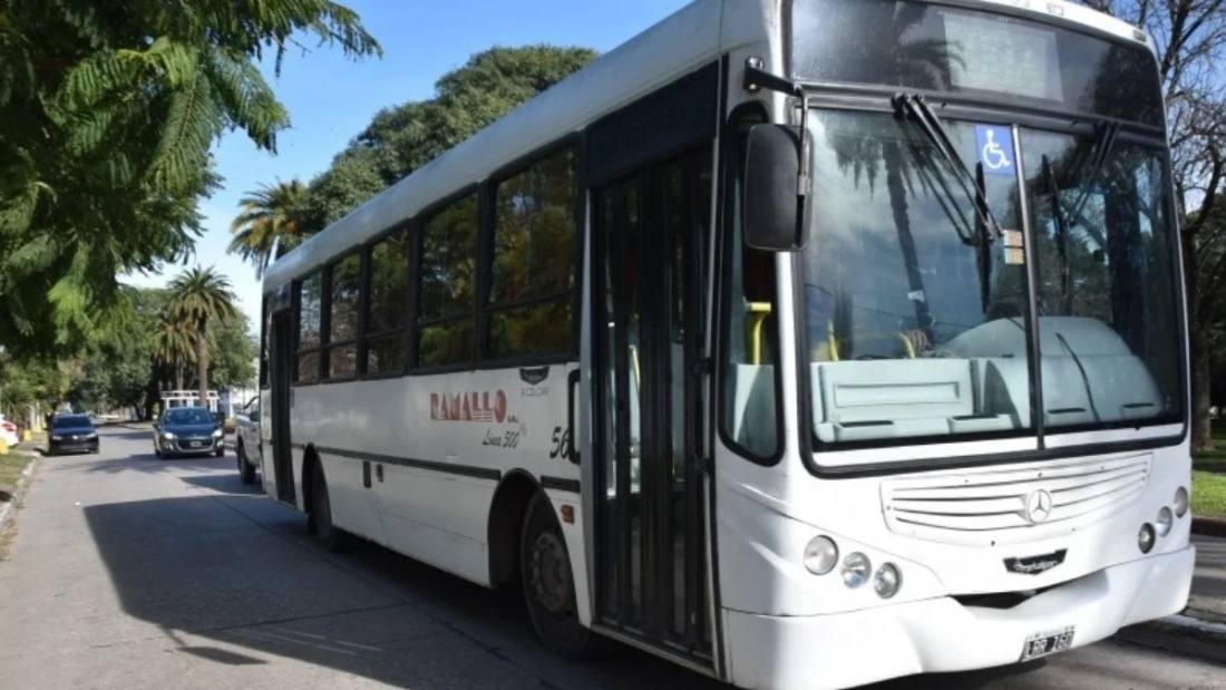 Lee más sobre el artículo Transporte público en Ramallo: se va Vercelli, entra San Sebastián. ¿Pasará lo mismo en San Nicolás?