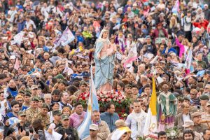 Lee más sobre el artículo Aniversario mariano: culminó la celebración central ante miles de fieles