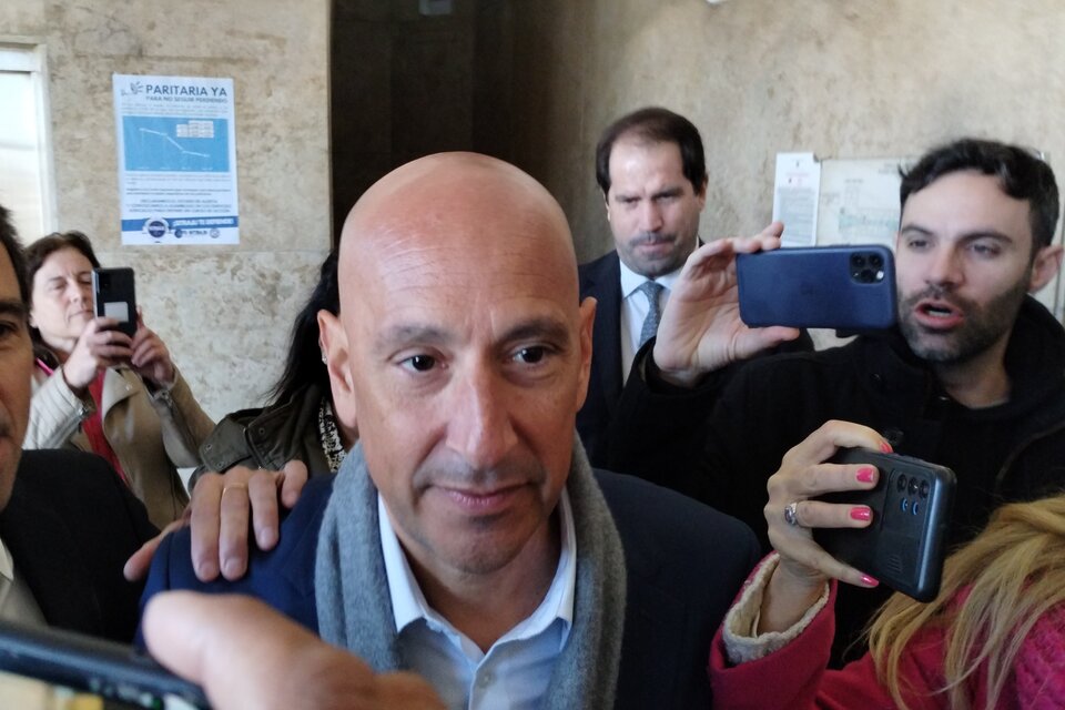 Lee más sobre el artículo El médico presidencial aseguró haber atendido a Fabiola Yañez por un moretón en el rostro