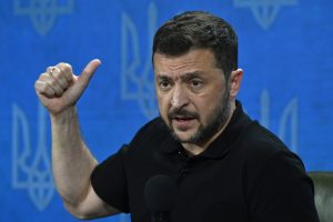 Lee más sobre el artículo Ucrania: renuncian varios ministros en plena guerra con Rusia