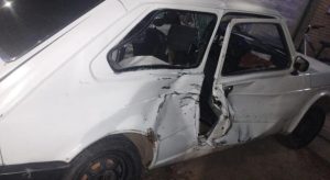 Lee más sobre el artículo Joven motociclista con lesiones graves tras chocar con un automóvil estacionado