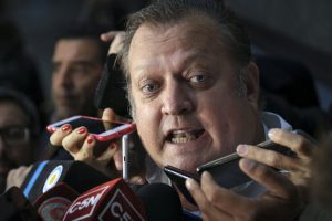 Lee más sobre el artículo El Gobierno ataca a los pilotos y echa a Pablo Biró del directorio de Aerolíneas Argentinas
