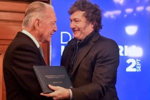 Lee más sobre el artículo «Hay que hundir al país, aunque haya pocos botes…»