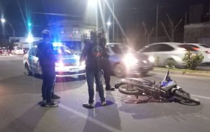 Lee más sobre el artículo Accidente en Avenida Moreno: una joven embarazada sufrió lesiones y automovilista se dio a la fuga