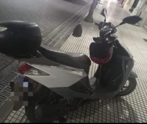 Lee más sobre el artículo Dos jóvenes heridos tras choque en pleno centro nicoleño