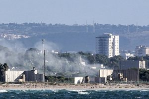 Lee más sobre el artículo Irán ataca Israel con misiles y escala el conflicto en Medio Oriente