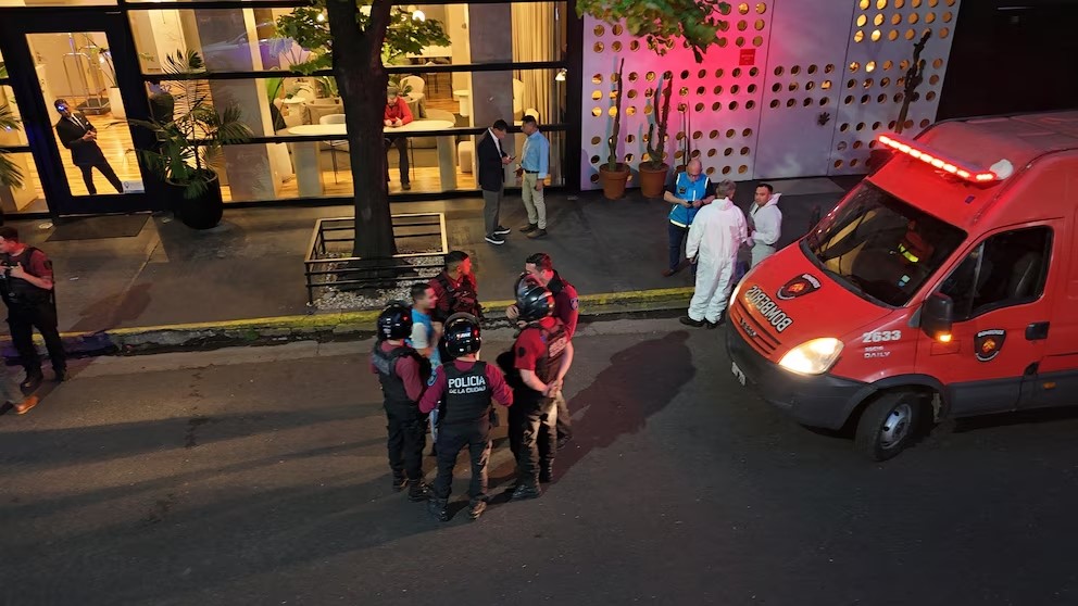 Lee más sobre el artículo Murió Liam Payne, ex cantante de One Direction: se cayó desde el tercer piso de un hotel en Palermo