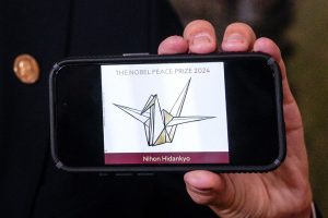 Lee más sobre el artículo El Premio Nobel de la Paz 2024 fue para una organización de sobrevivientes de Hiroshima y Nagasaki