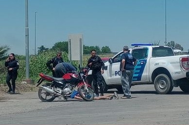Lee más sobre el artículo Motociclista herido tras chocar con un camión de la Municipalidad