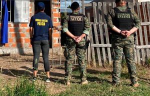 Lee más sobre el artículo Allanamientos y detenciones en causas por tráfico de estupefacientes y robo