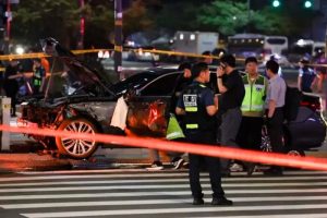 Lee más sobre el artículo China: embestida con un coche deja 35 muertos y decenas de heridos en Zhuhai