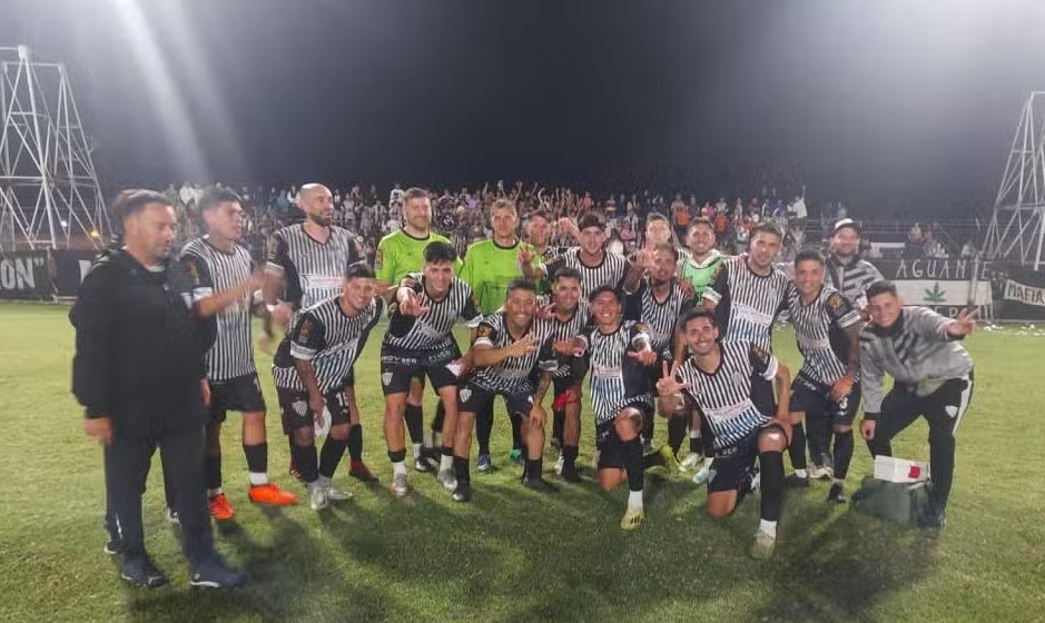 Lee más sobre el artículo Torneo Regional Amateur: La Emilia goleó a Paraná y se clasificó