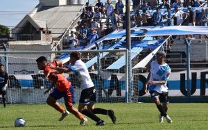 Lee más sobre el artículo Torneo Regional Amateur: igualaron 1 a 1 Paraná y Regatas