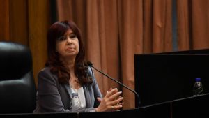 Lee más sobre el artículo Causa Vialidad: la Cámara de Casación ratificó la condena a Cristina y la inhabilitación para ejercer cargos públicos