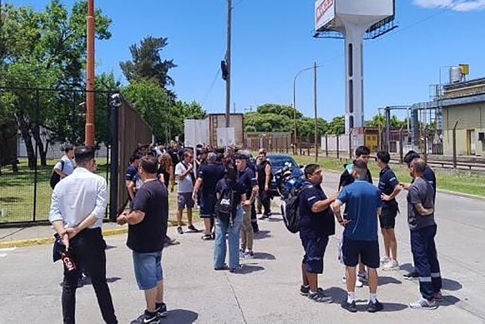 Lee más sobre el artículo La empresa Avon/Natura despidió a 293 trabajadores perfumistas