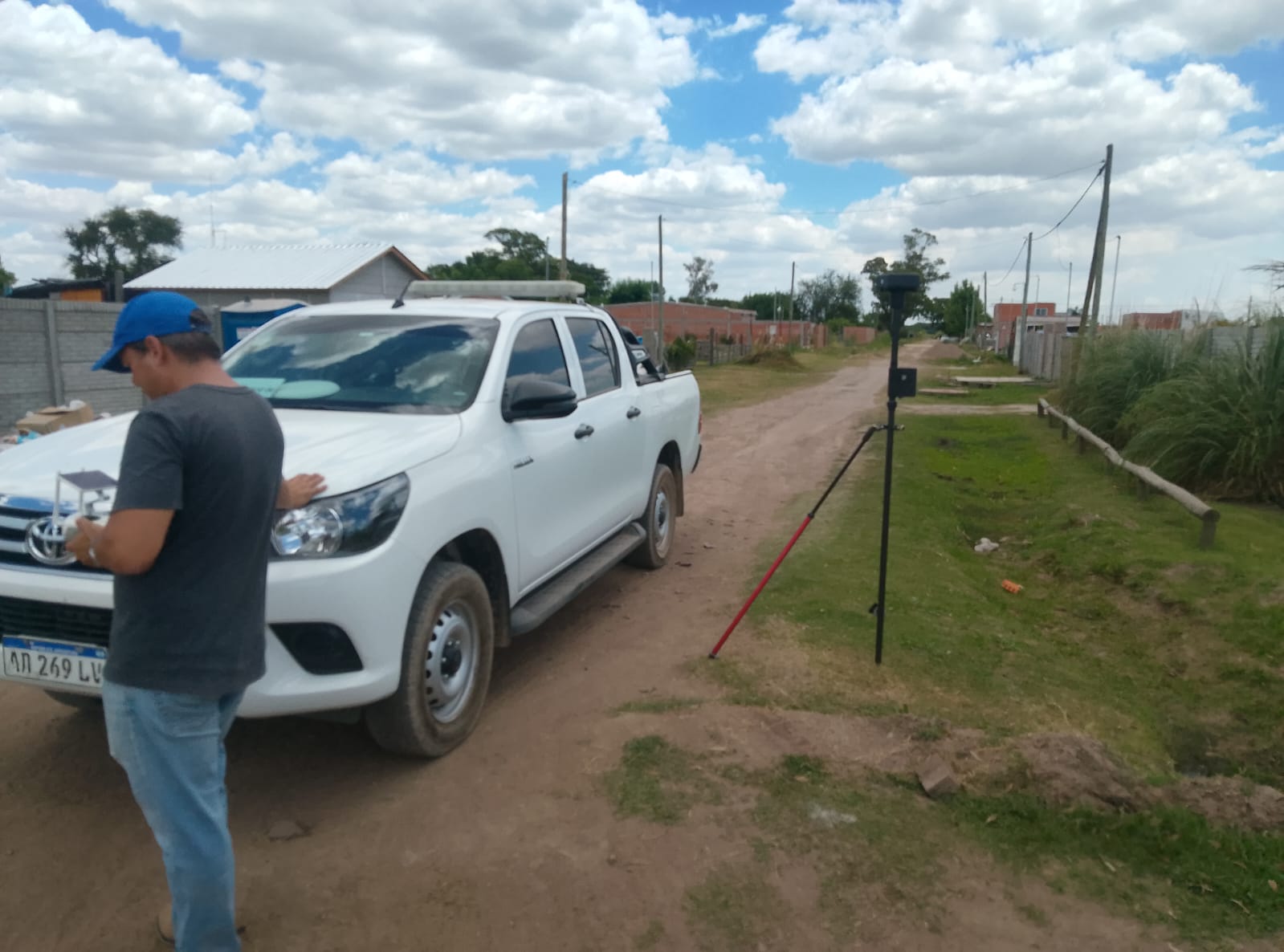 Lee más sobre el artículo Villa General Savio: iniciaron obra de red cloacal y planta de efluentes