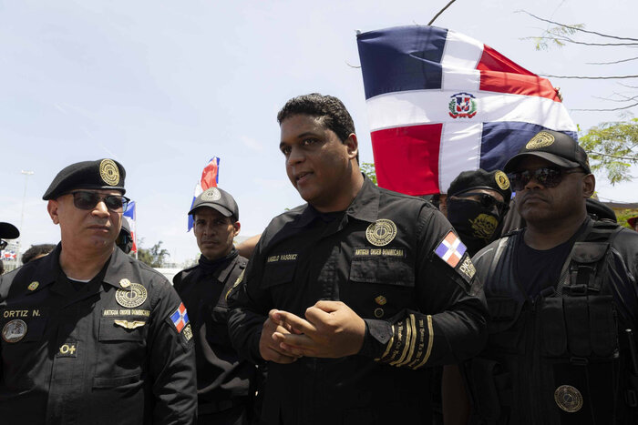 Lee más sobre el artículo República Dominicana gira a la derecha