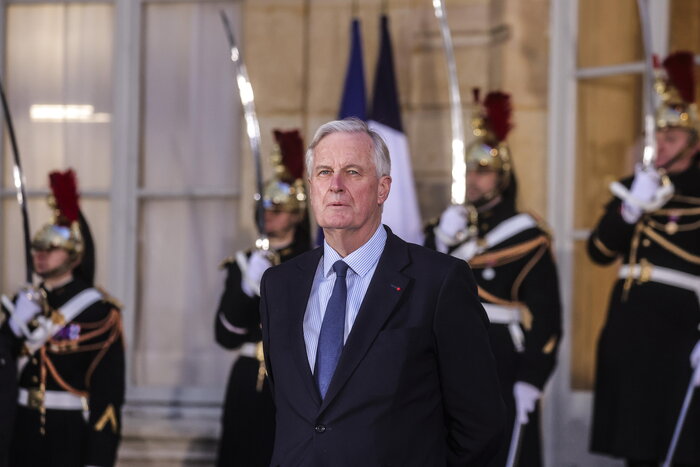 Lee más sobre el artículo El nuevo gobierno francés: continuismo y tendencias de derecha