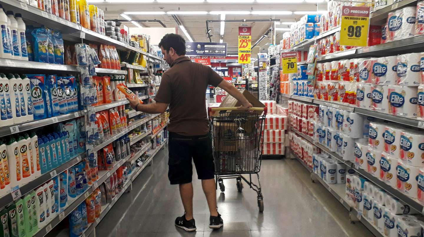 Lee más sobre el artículo La inflación de noviembre se desaceleró al 2,4% y acumuló 112% en el año
