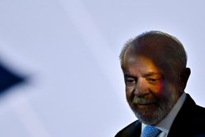 Lee más sobre el artículo Lula fue operado con éxito por el derrame cerebral