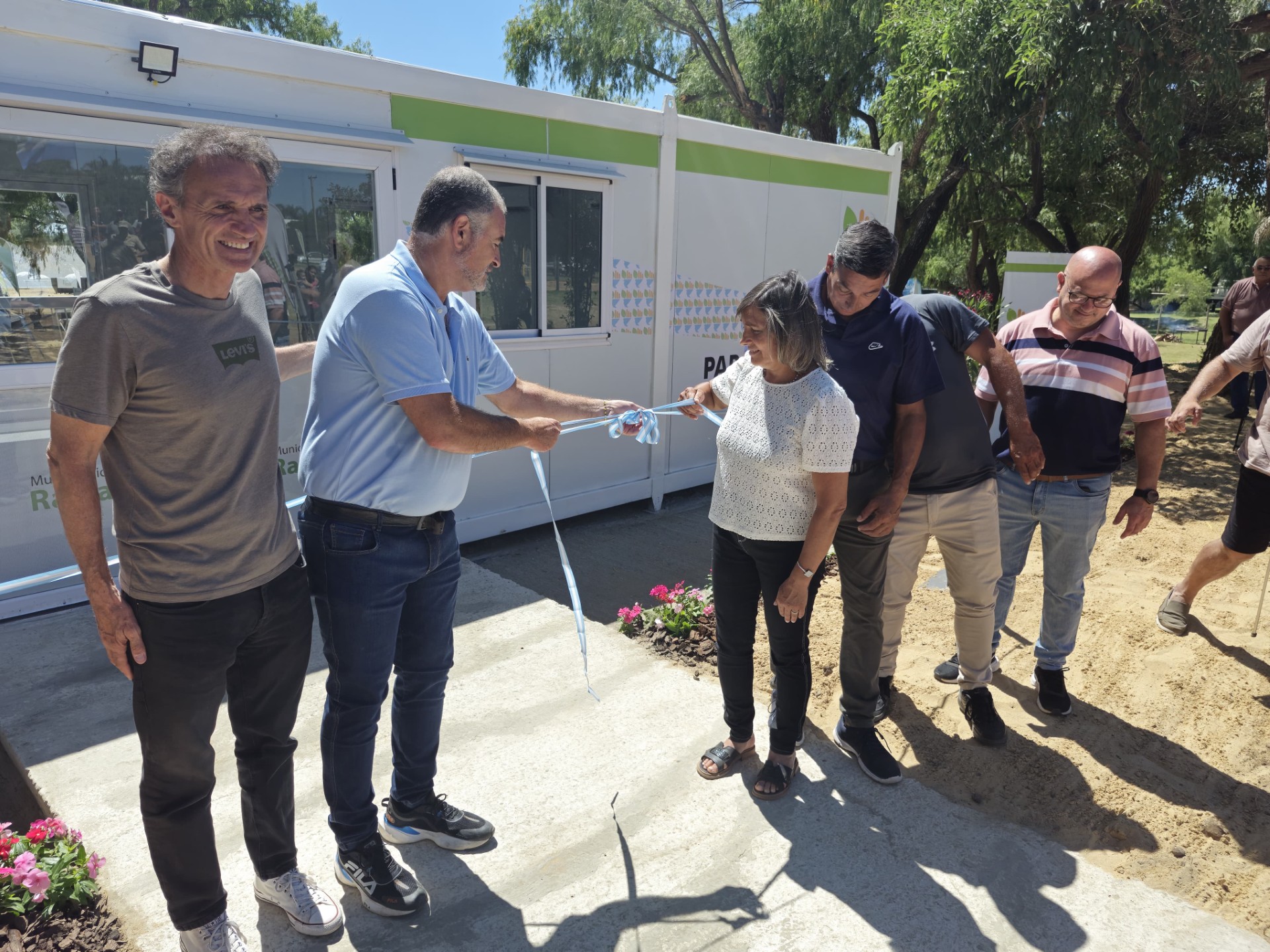 Lee más sobre el artículo Ramallo: el Intendente Poletti inauguró el Parador Municipal