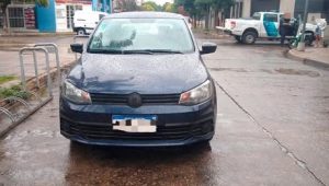 Lee más sobre el artículo Una policía resultó herida tras chocar auto con moto en zona céntrica