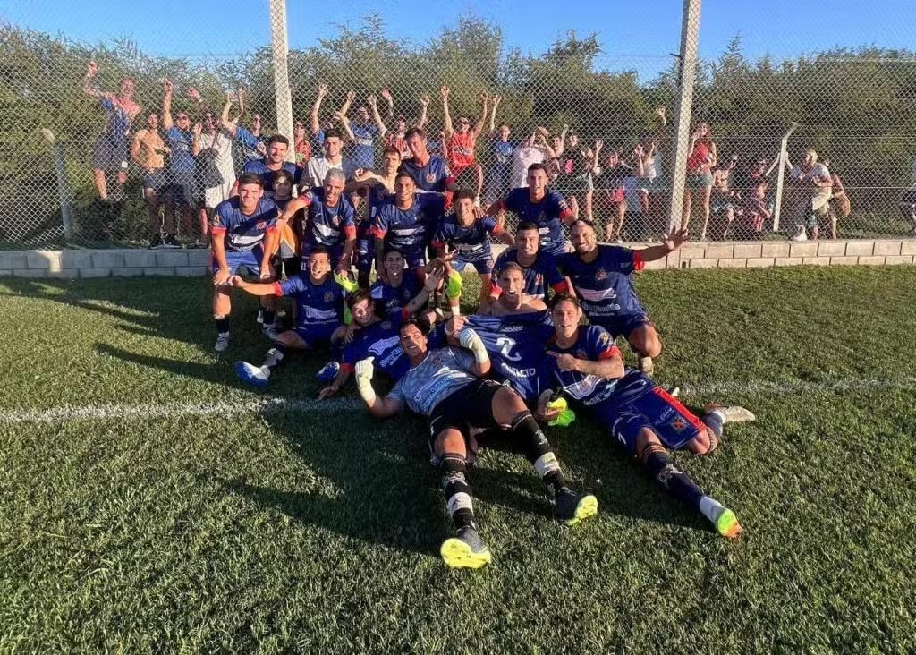 Lee más sobre el artículo Torneo Regional Amateur: clasificaron Regatas y La Emilia